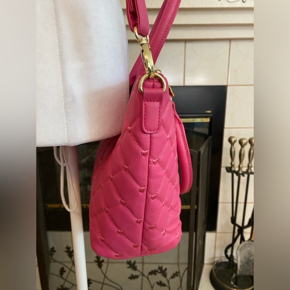 Betsey Johnson, Luv Betsey Quilted Pink Large Tote Bag, Tassel, gold hardware - Picture 5 of 12
